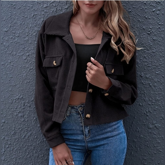 🌸BLACK Crop corduroy button up shirt jacket women - Picture 2 of 5